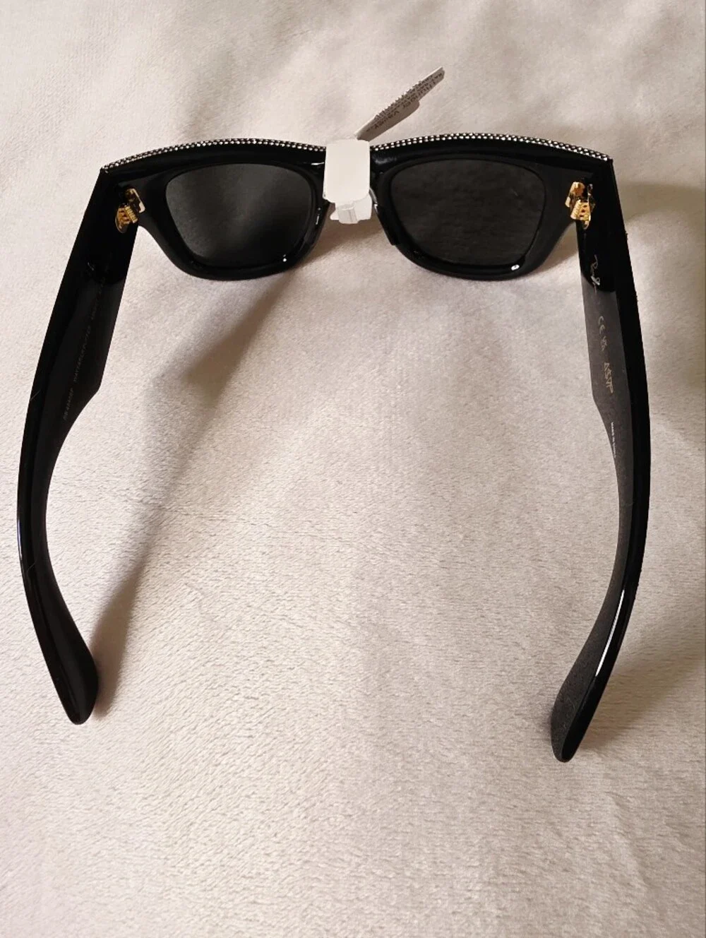 Ray-Ban Wayfarer Puffer Swarovski Crystal Pavé Edition sunglasses in black